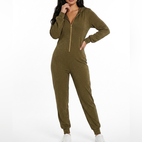 SAVAGE X FENTY Green gold Sparkly Hooded zip
Onesie Jumpsuit size large NWOT - Picture 7 of 8